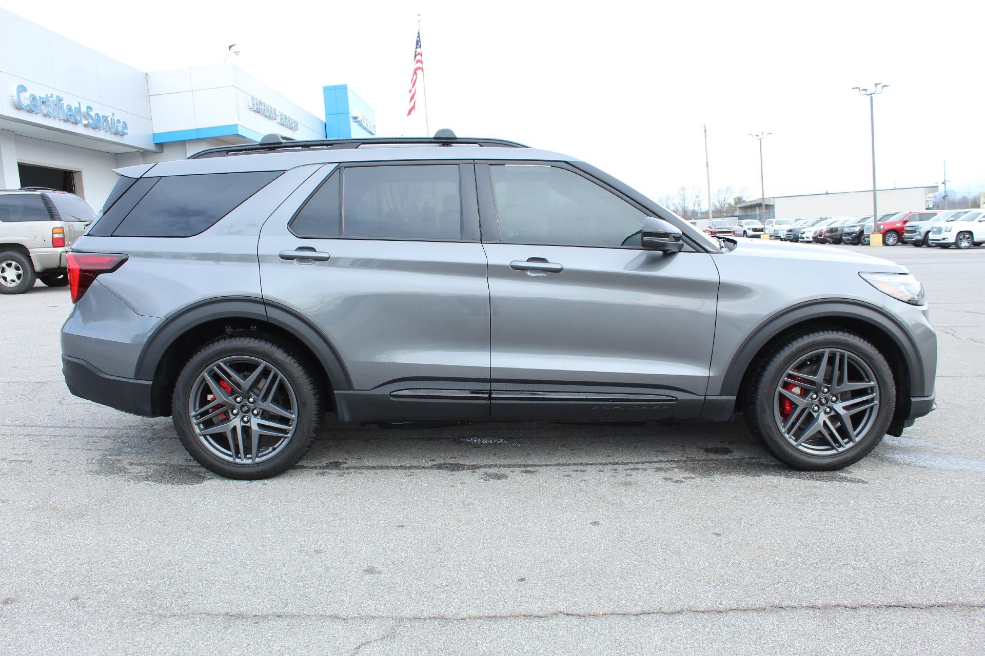 2025 Ford Explorer ST