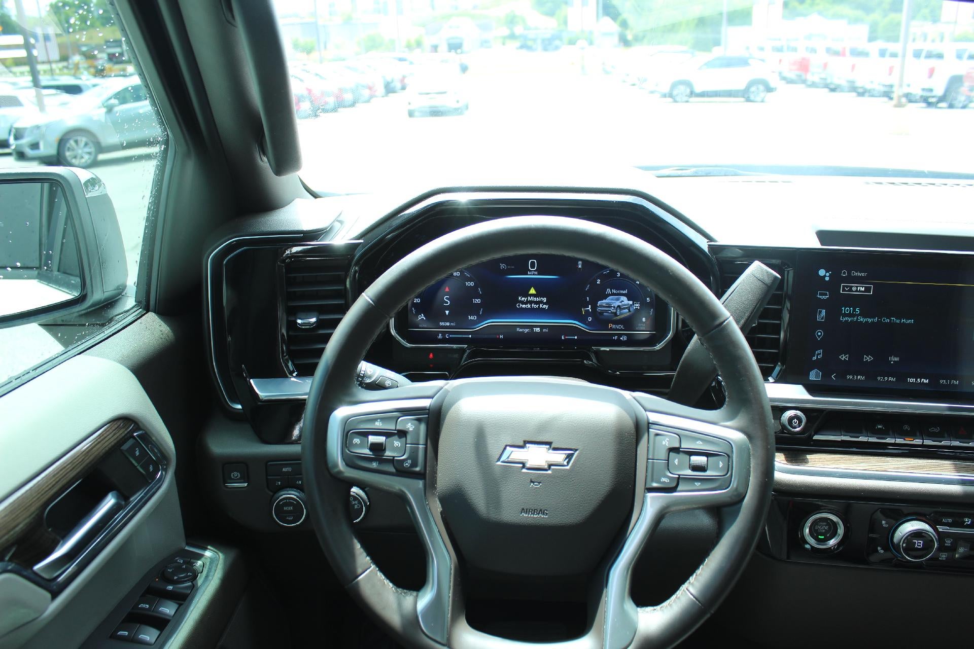 2024 Chevrolet Silverado 1500 LT