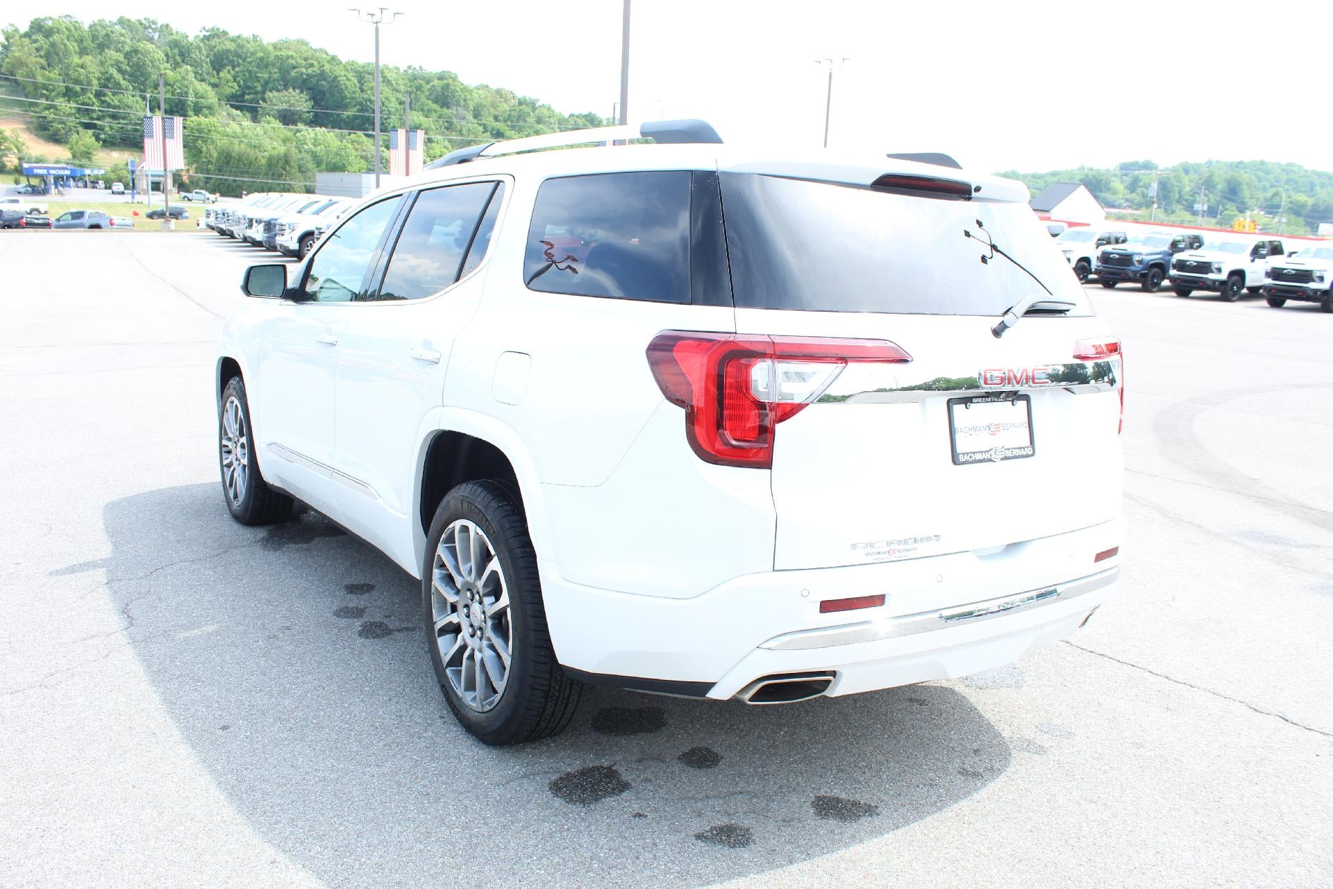 2023 GMC Acadia Denali