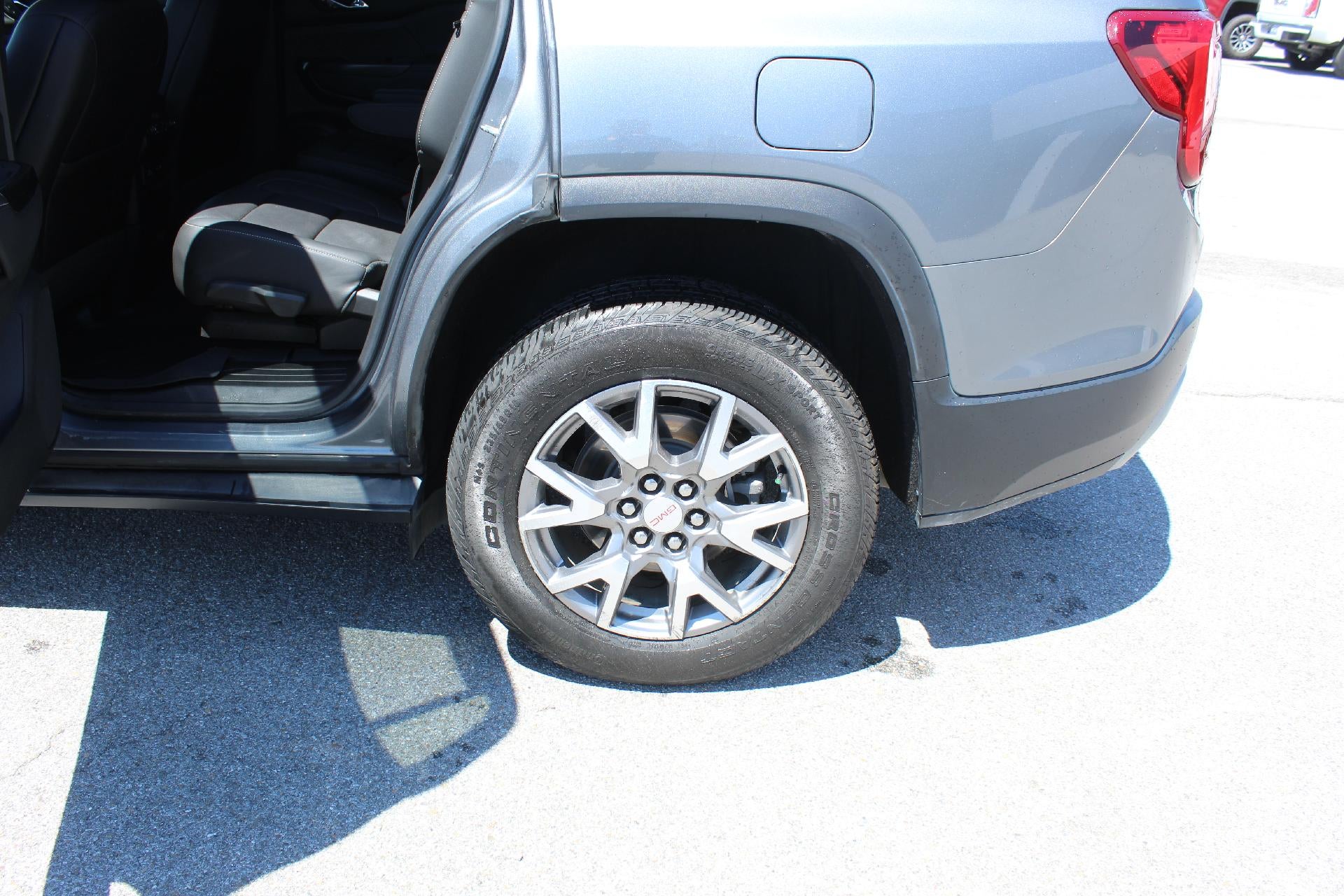 2021 GMC Acadia SLT