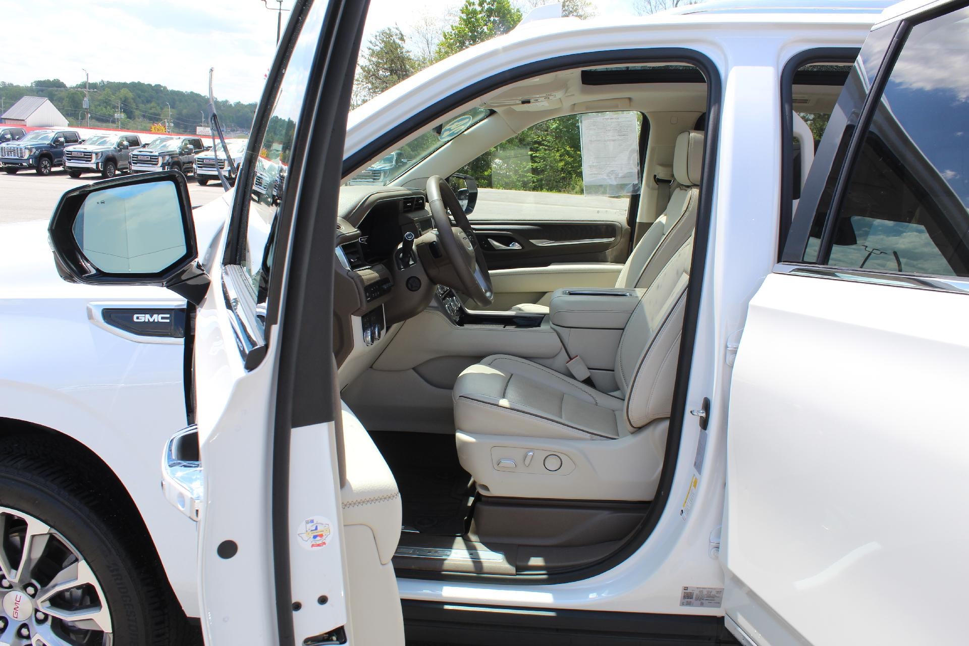 2024 GMC Yukon XL Denali