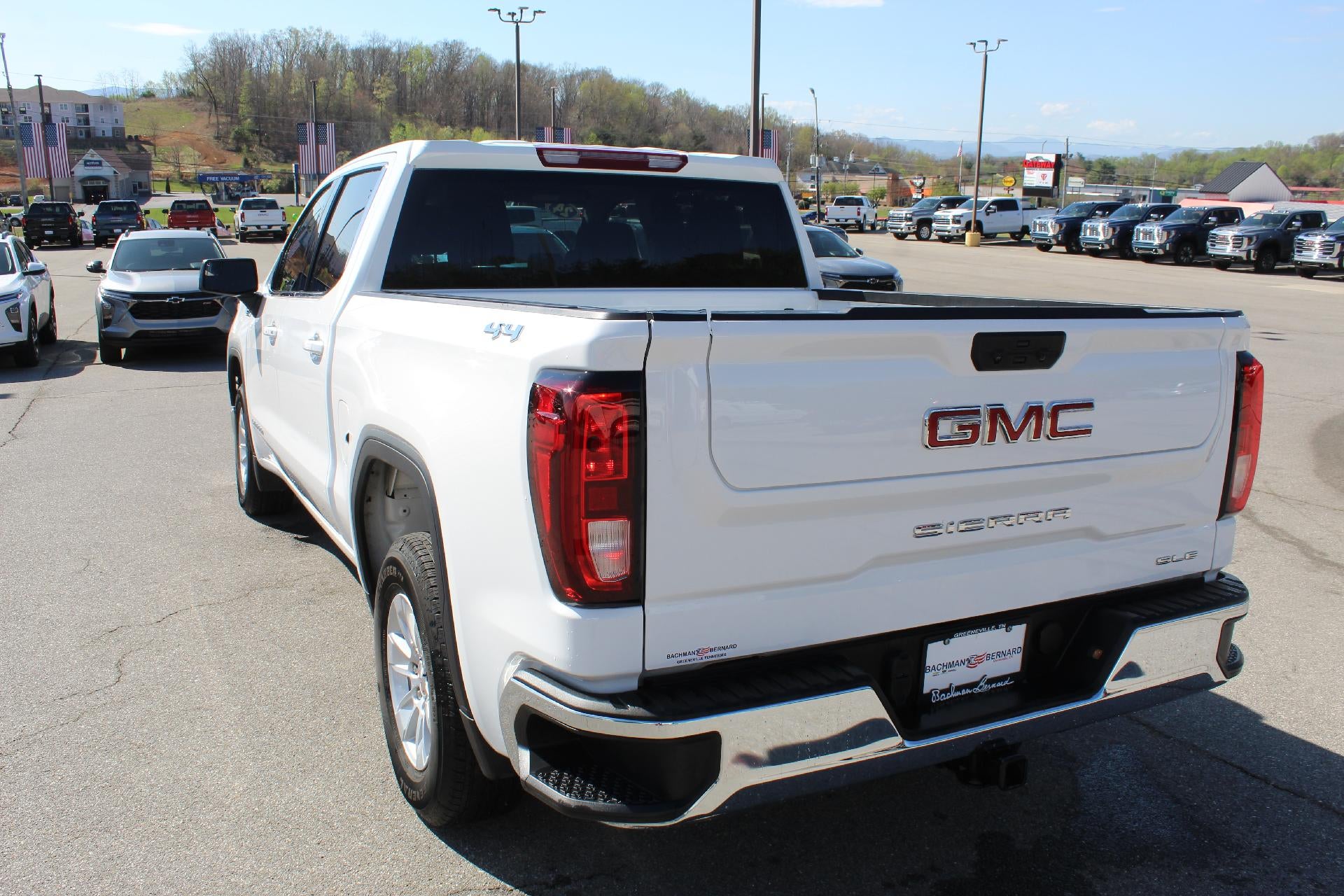 2024 GMC Sierra 1500 SLE