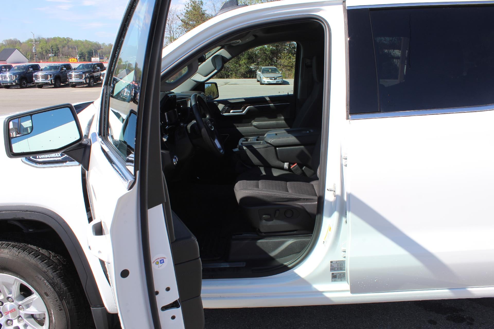 2024 GMC Sierra 1500 SLE