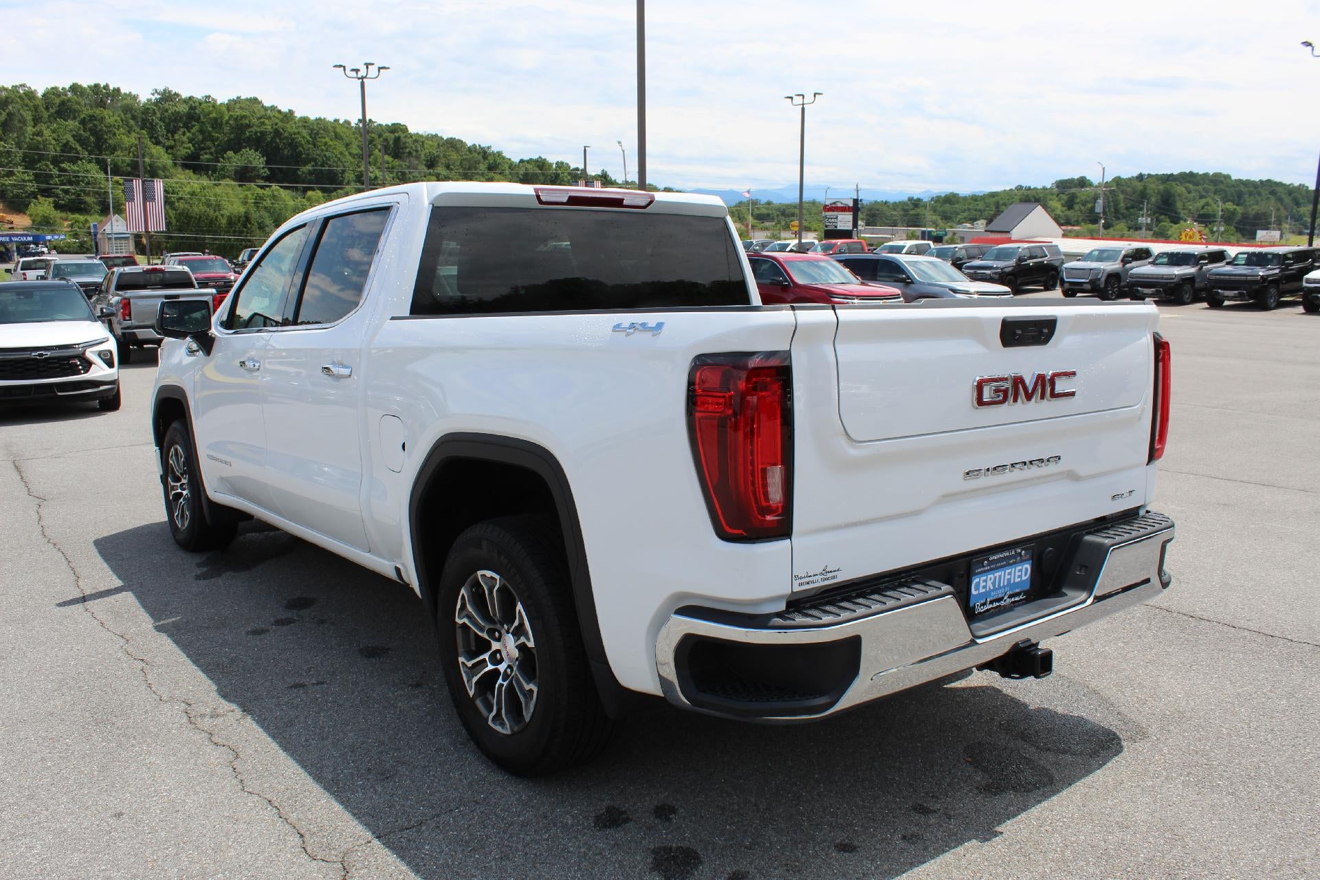 2024 GMC Sierra 1500 SLT