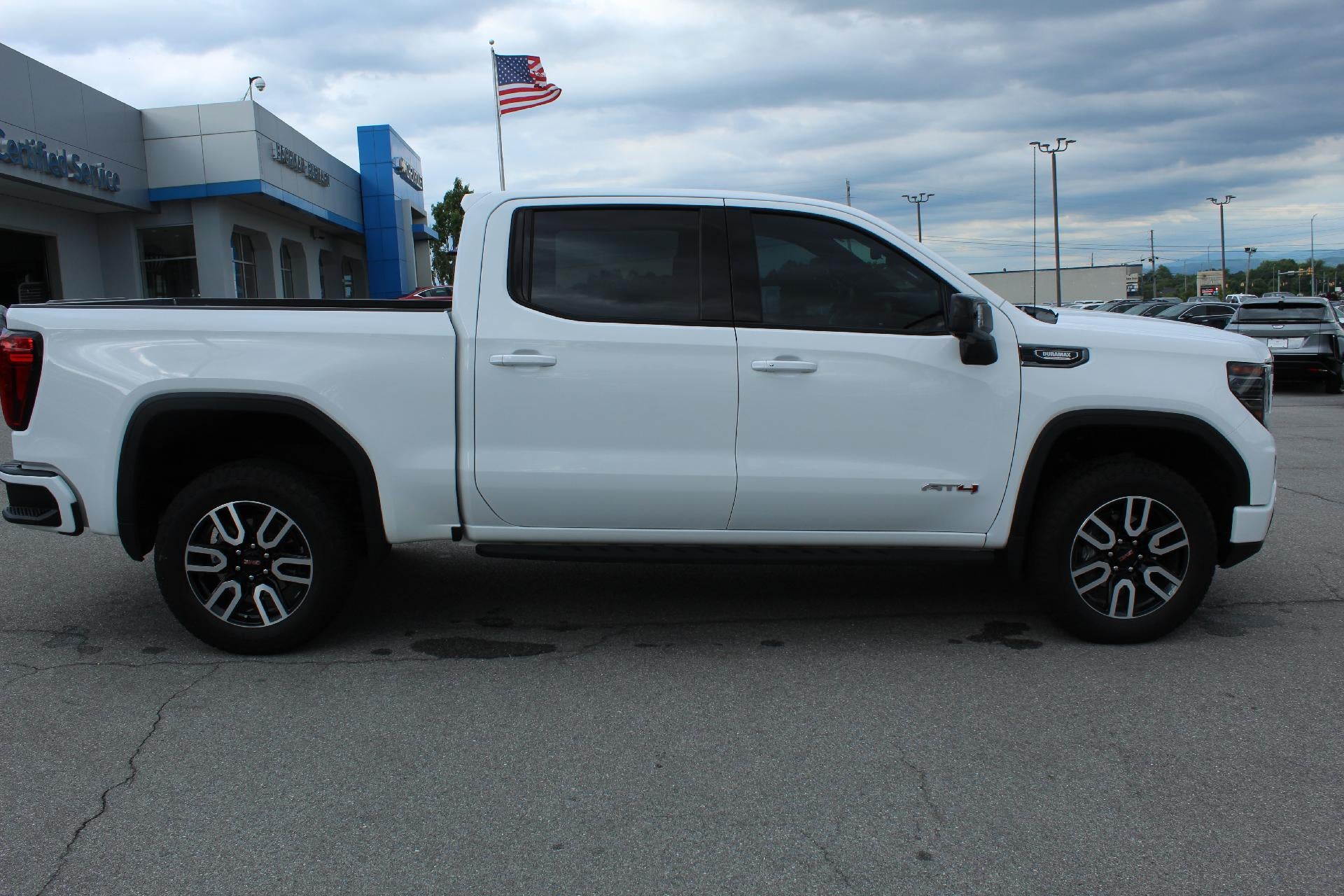 2023 GMC Sierra 1500 AT4