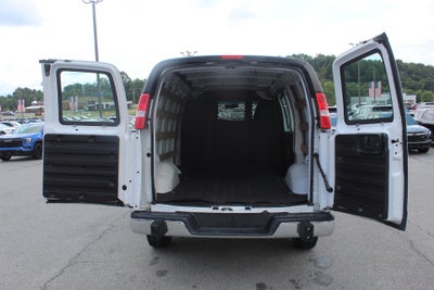 2022 GMC Savana Cargo 2500 Base