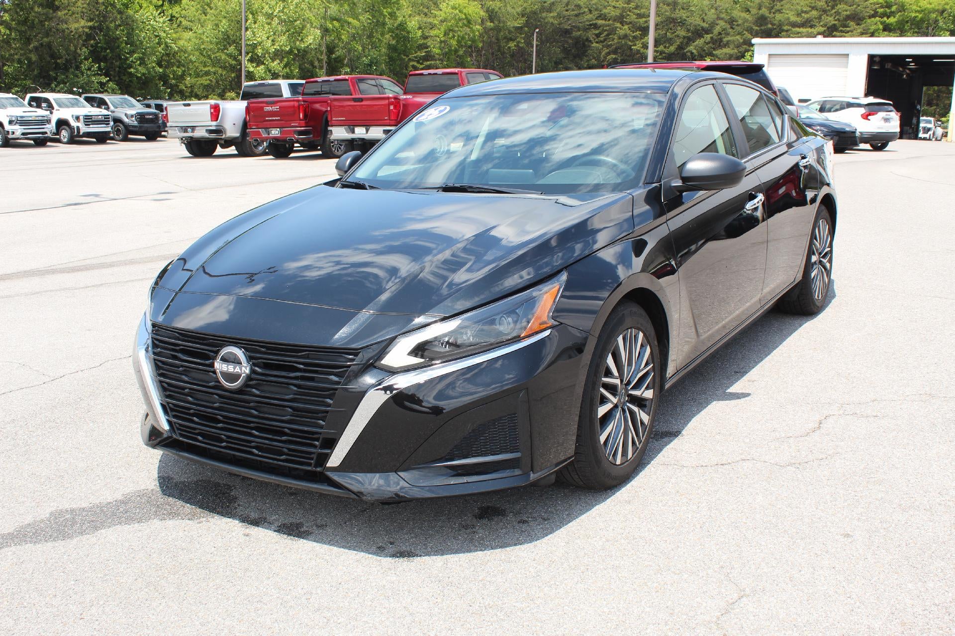 2025 Nissan Altima SV