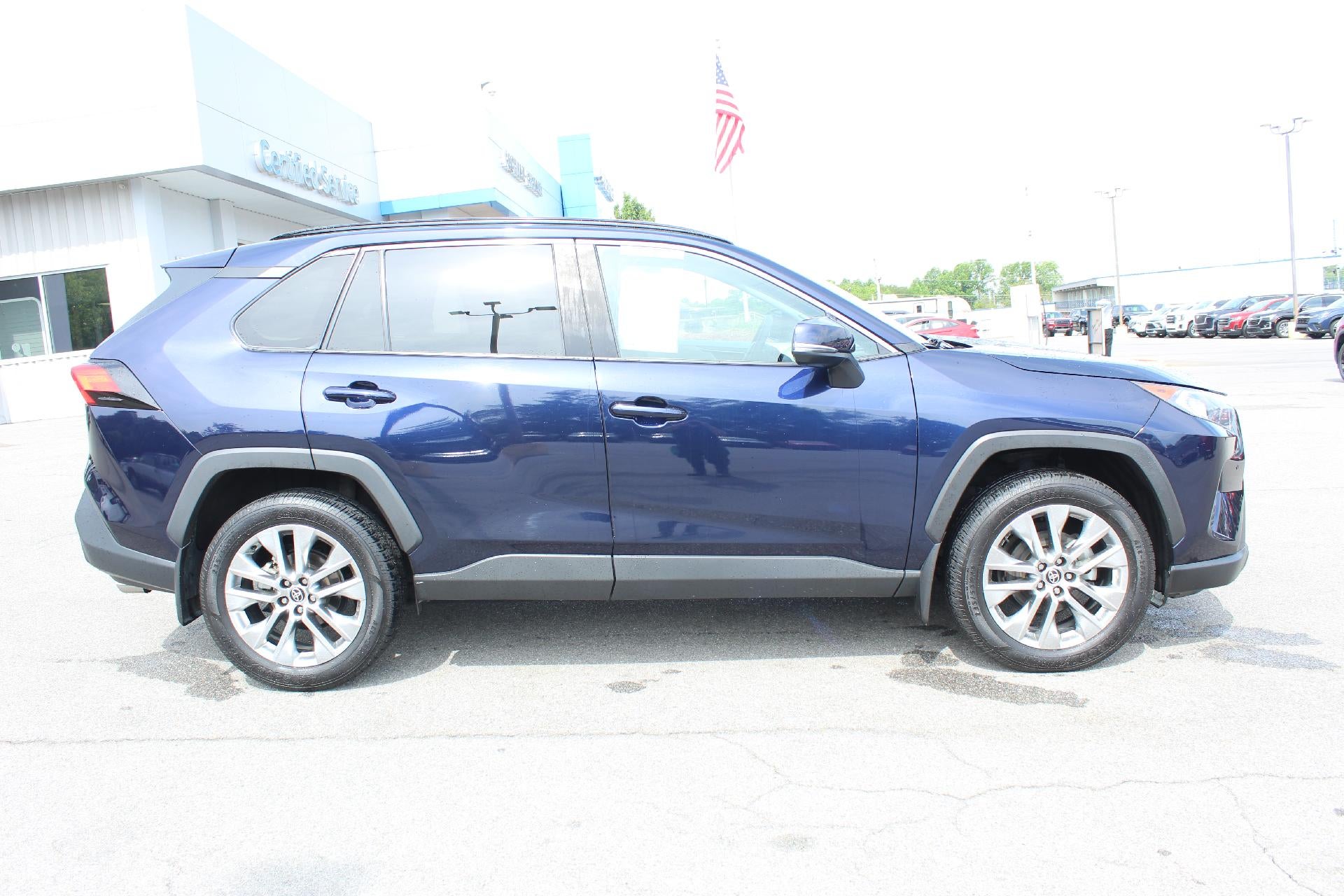 2021 Toyota RAV4 XLE Premium