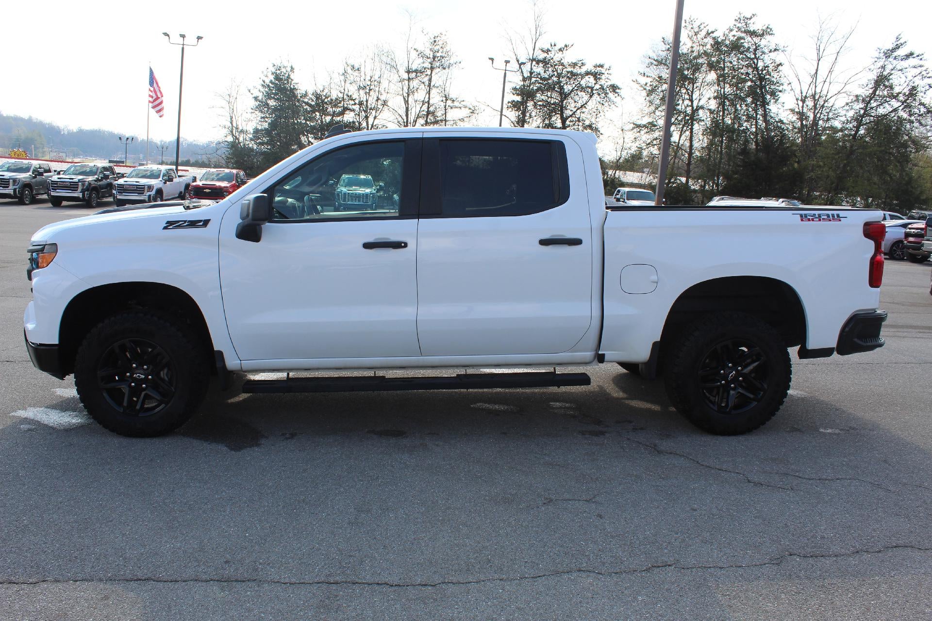 2024 Chevrolet Silverado 1500 Custom Trail Boss