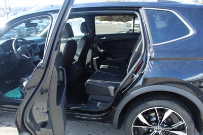 2024 Volkswagen Tiguan SEL R-Line