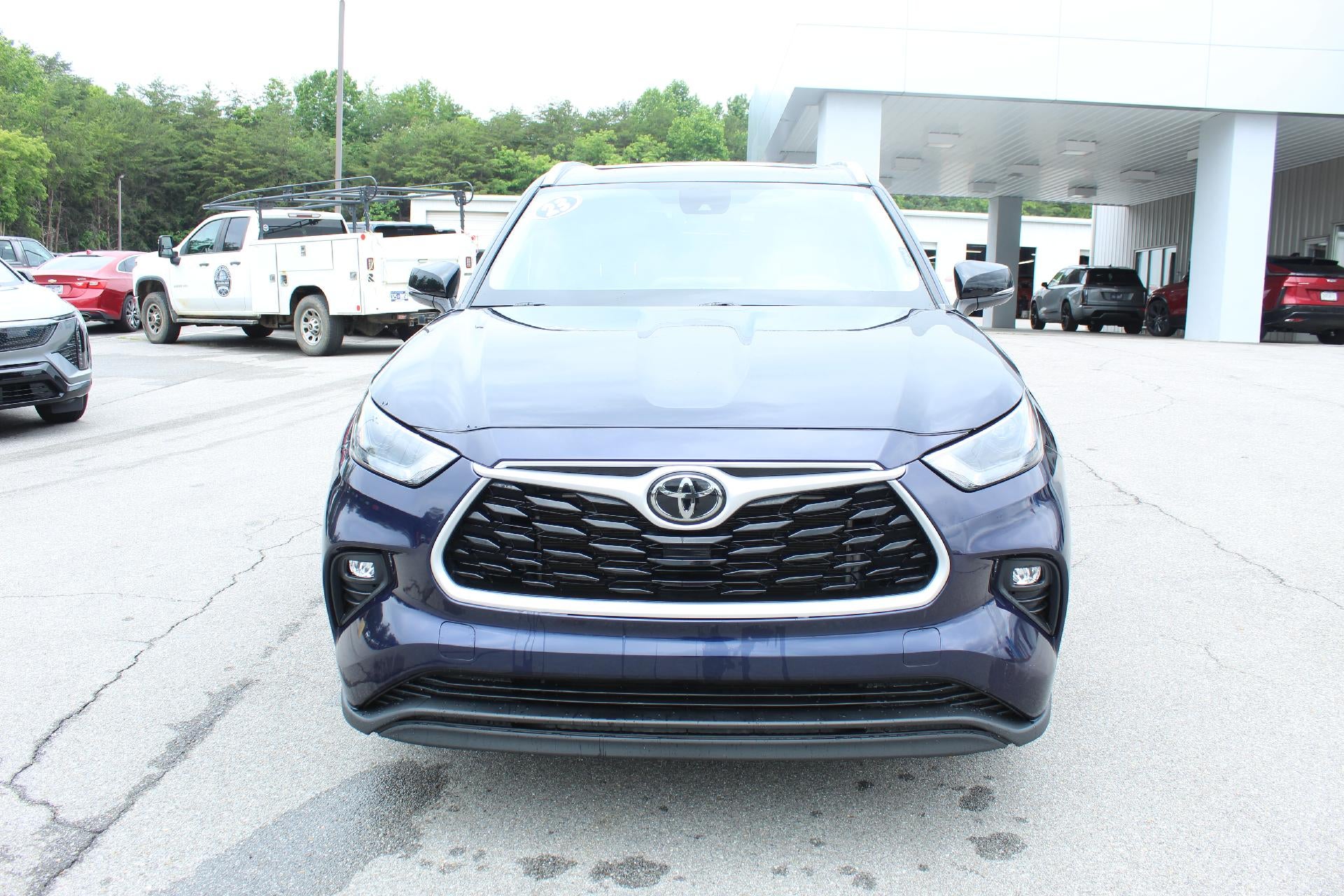 2023 Toyota Highlander L