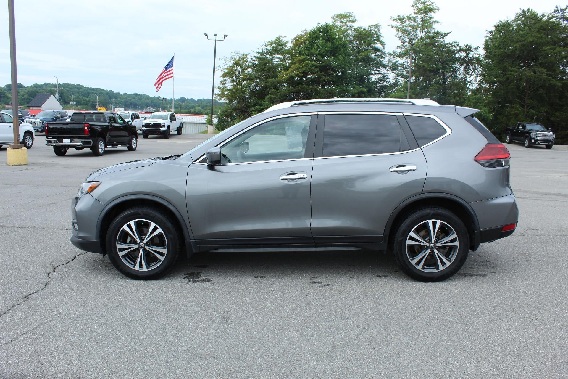 2020 Nissan Rogue SV